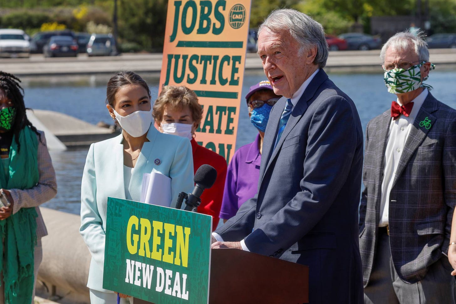 Ahead of Biden's climate summit, U.S. lawmakers relaunch 'Green New Deal' |  The Japan Times