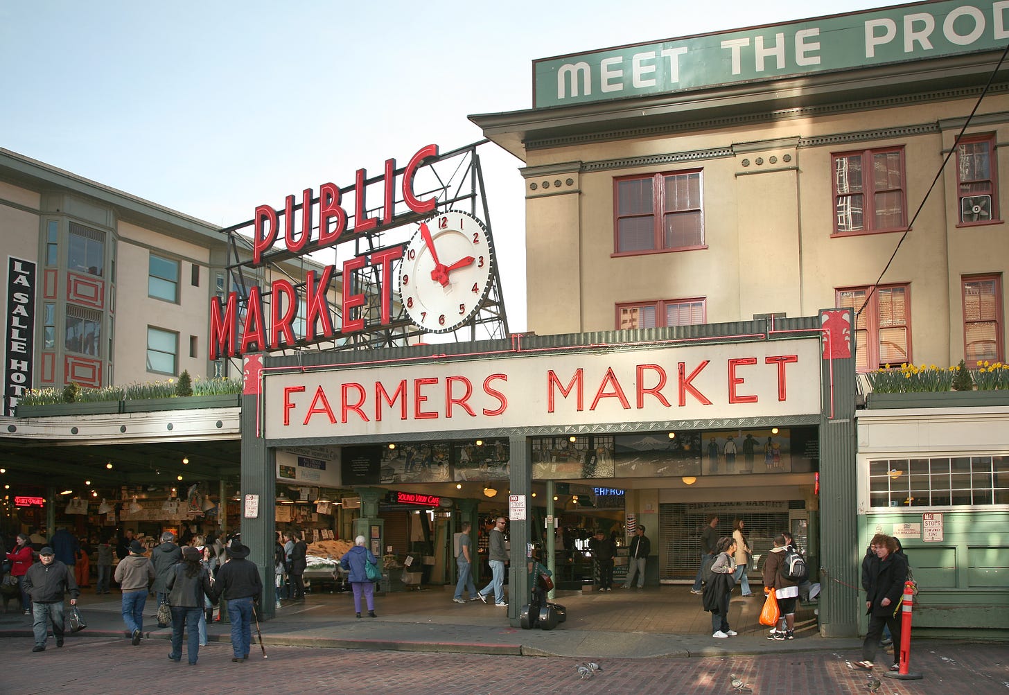 Pike Place Market - Wikipedia