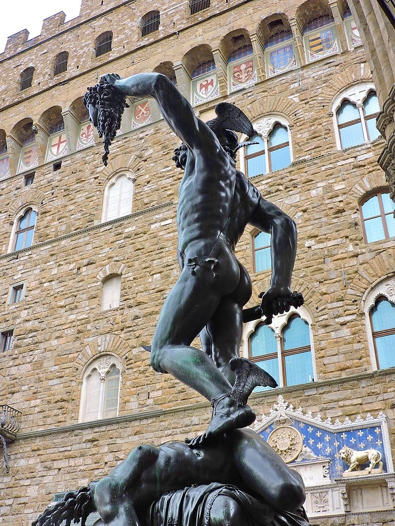Sotto i piedi di Perseo: la decapitazione di Medusa è una storia che parla di tutte noi