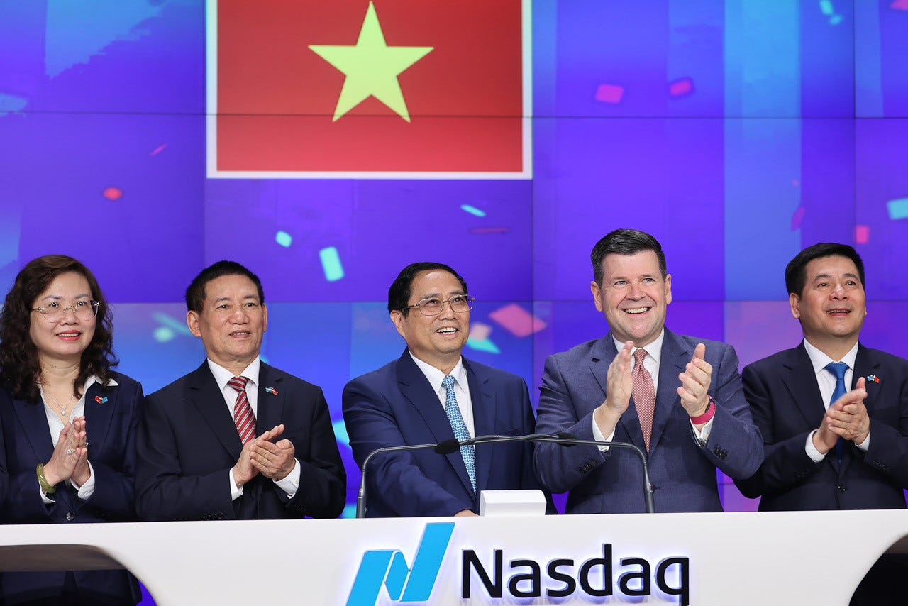 Nasdaq will support Vietnamese businesses listing on the US stock exchange  - Vietnam.vn