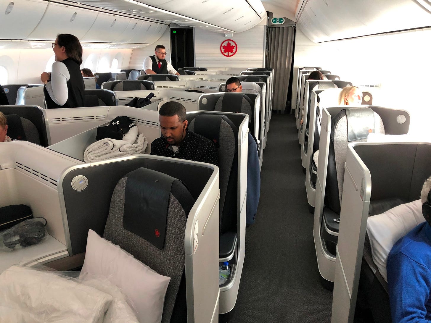 Air Canada Signature Class καμπίνα