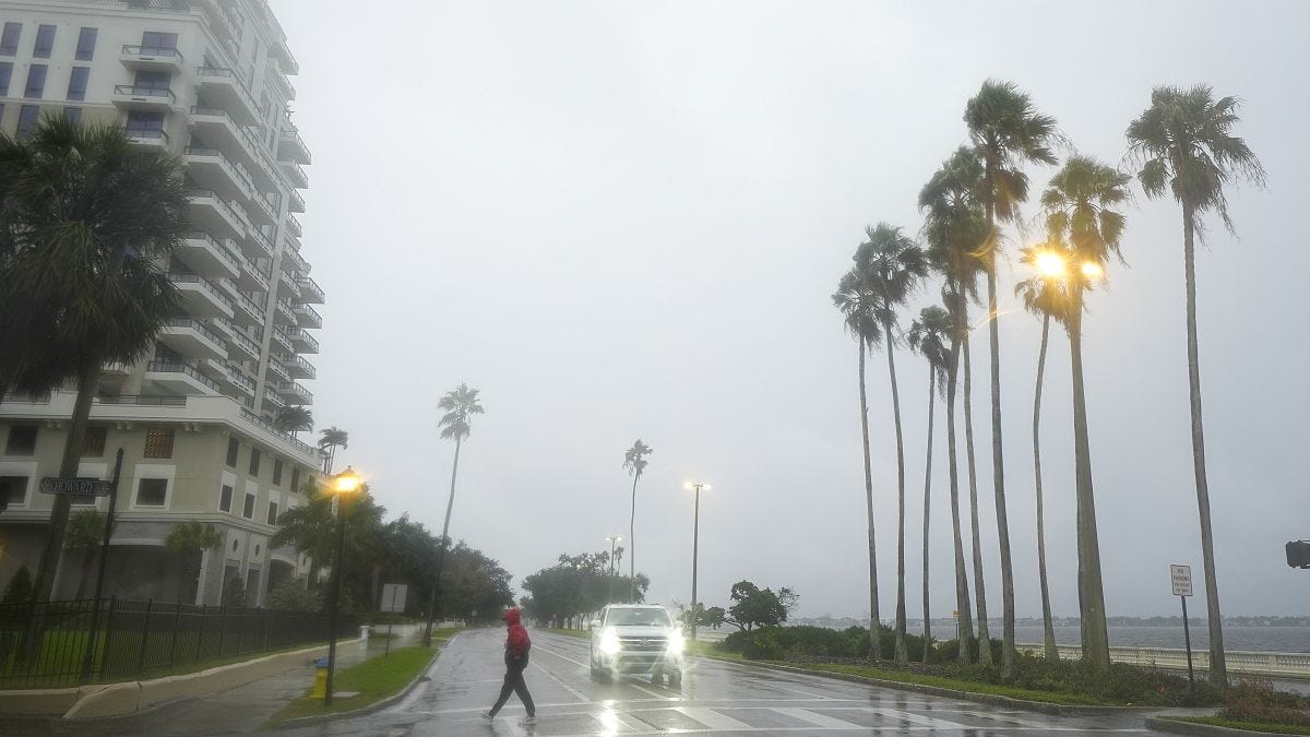 Tampa szinte teljesen kiürült a Milton hurrikán érkezése előtt