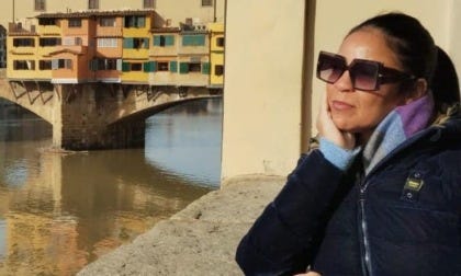 Giovane donna muore a 49 anni