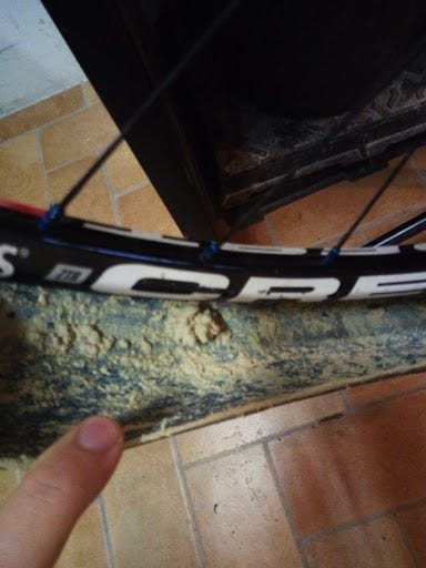 Controllo periodico ruote mountain bike tubeless - mtbfoligno