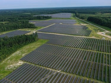 jesse_kline_climate_change_green_energy_technology_solar_park