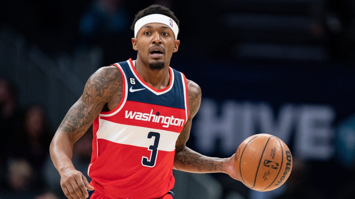 Bradley Beal injury update: Wizards star out for at least a week with right  hamstring strain, per report - CBSSports.com