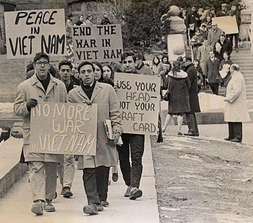 File:Student Vietnam War protesters.JPG