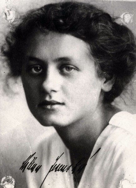 File:Milena Jesenská.jpg