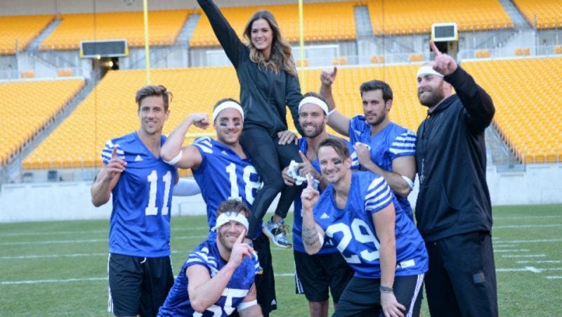 jojo fletcher bachelorette football games 1204