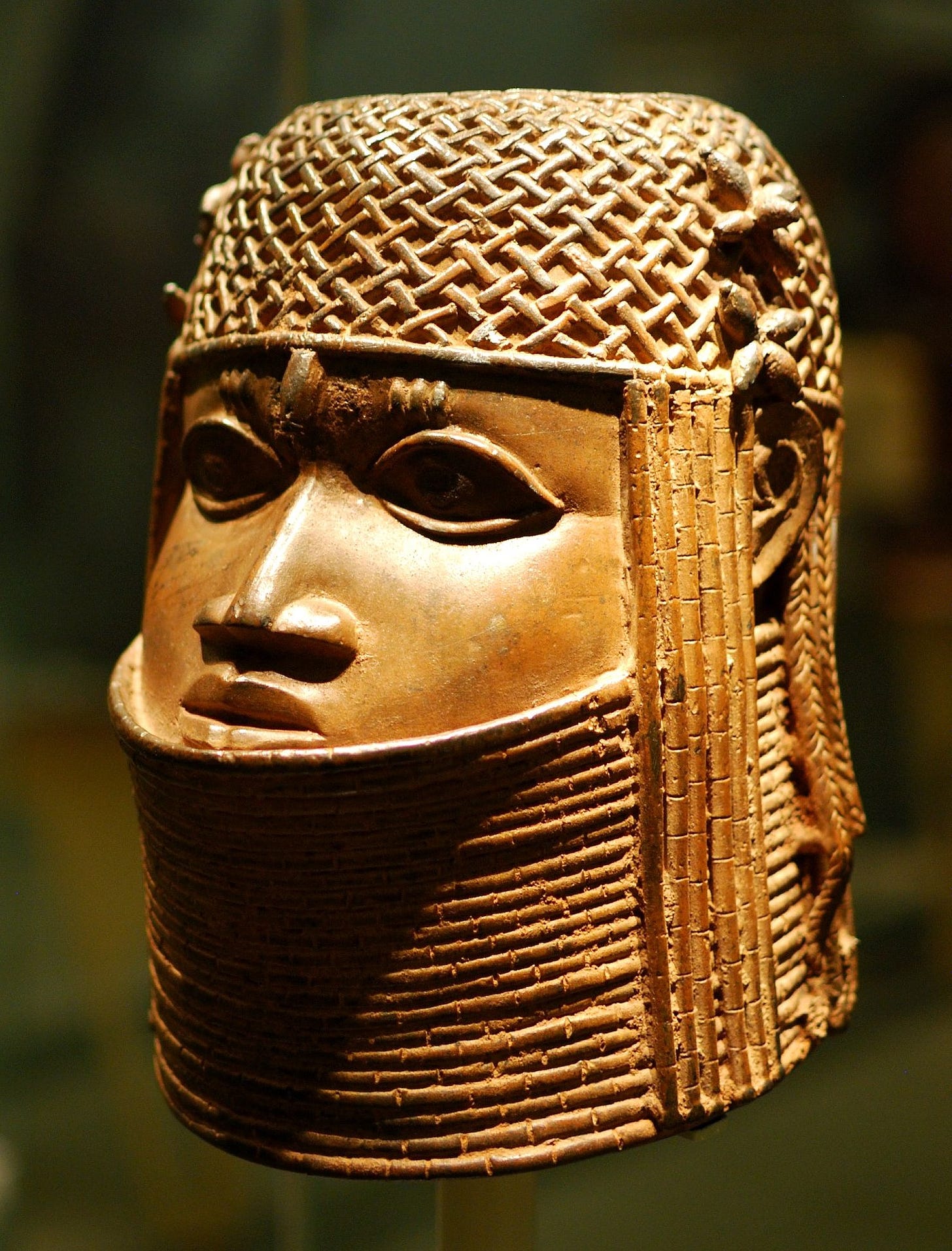 File:Benin bronze in Bristol Museum.jpg - Wikimedia Commons