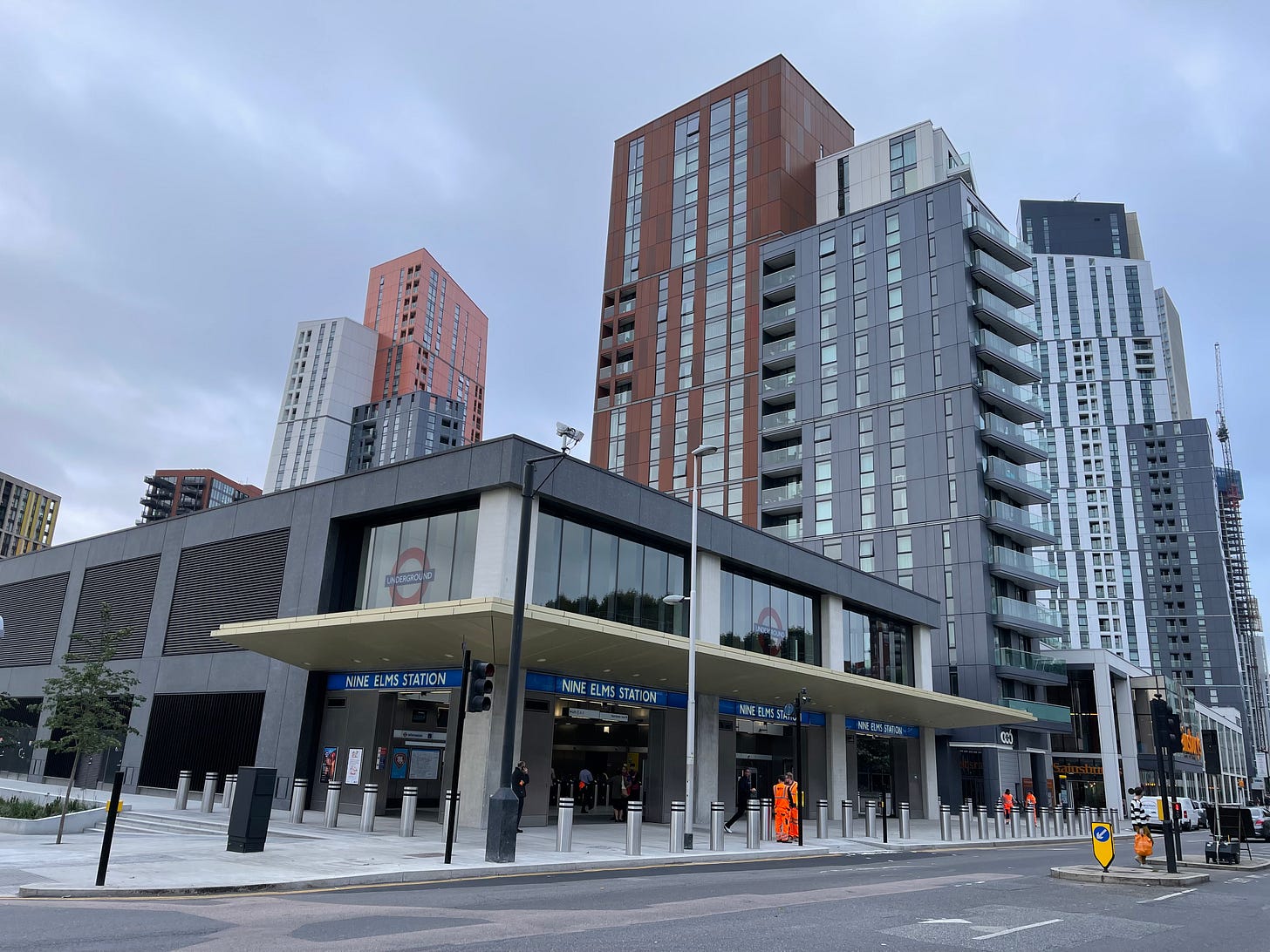 Nine Elms tube station - Wikipedia