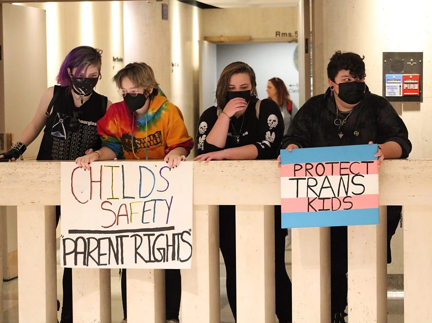 Azok a szülők, akik nem engedik, hogy gyermekeik transzneművé váljanak, 7 év börtönt kaphatnak