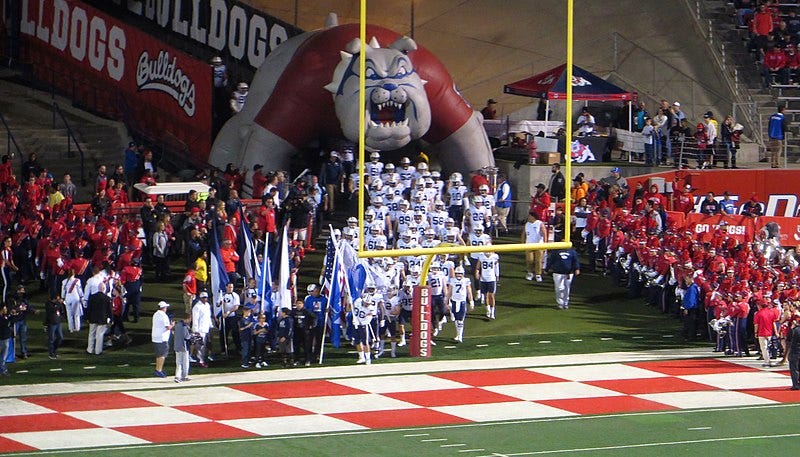 File:Fresno State Bulldogs Pregame.jpg
