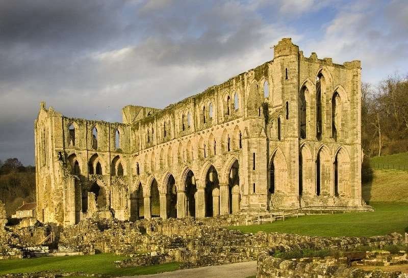 Rievaulx Abbey | English Heritage