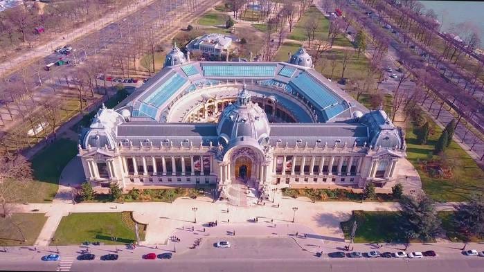 Aerial of Grand Palais and Petit Palais in Paris | AirVuz