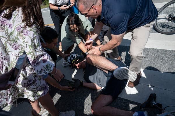 Biden Falls Off Bike During Visit to Rehoboth Beach - The New York Times