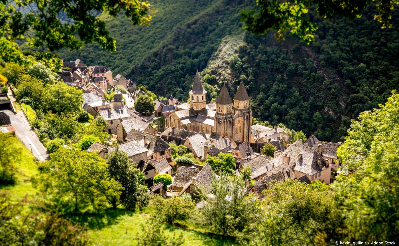 May be an image of Stari Most, Bran Castle and Eltz Castle