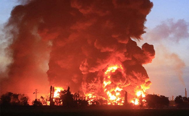 Massive Fire At Indonesian Oil Refinery, Nearly 1,000 Locals Evacuated