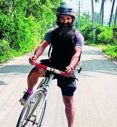 45-yr-old ‘century cyclist’ dies of heart attack