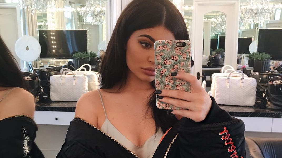 Kylie Jenner Posts Makeup-Free Selfie After Her Birthday | Teen Vogue