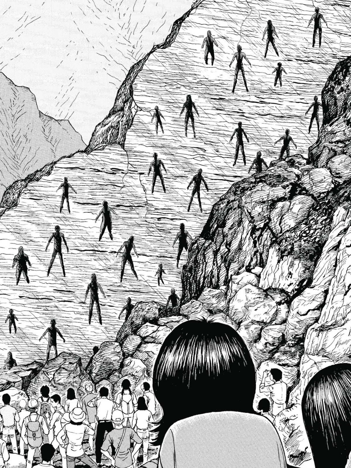 uma ilustração em preto e branco mostra, em primeiro plano, duas cabeças de costas olhando para uma montanha, onde diversos vultos em forma humana parecem estar indo em direção aos personagens de forma assustadora.