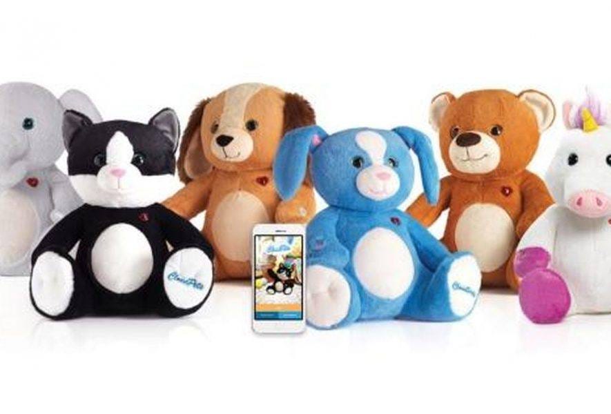 smart toys dangerous to children with hackers