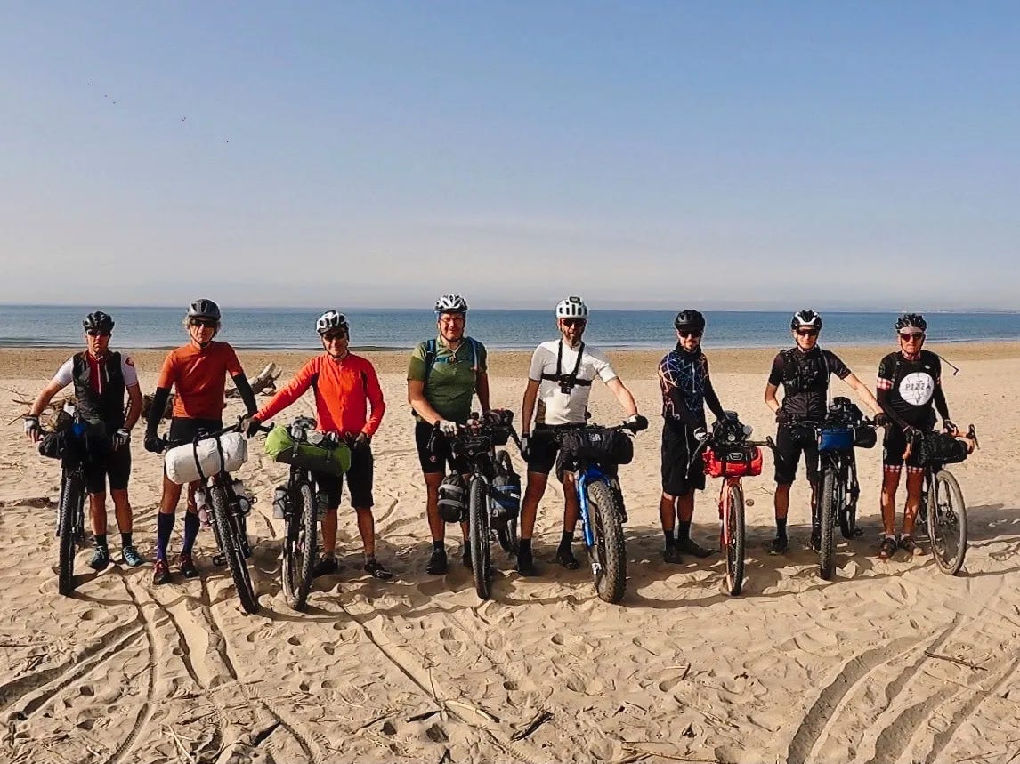 Les huit sur la plage Les huit sur la plage