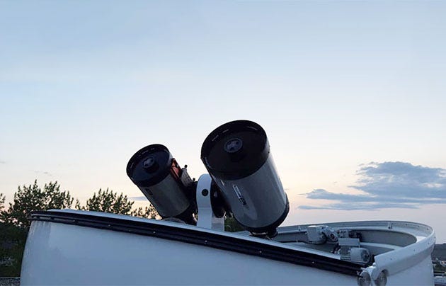 The stereo camera system on the roof of the JMU campus in Wuerzburg. Source: JMU/IFEX