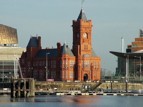 2397159700_ee8bd7a028_z pierhead building