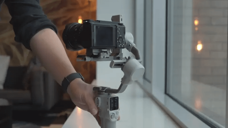 DJI RS4 Mini camera gimbal review