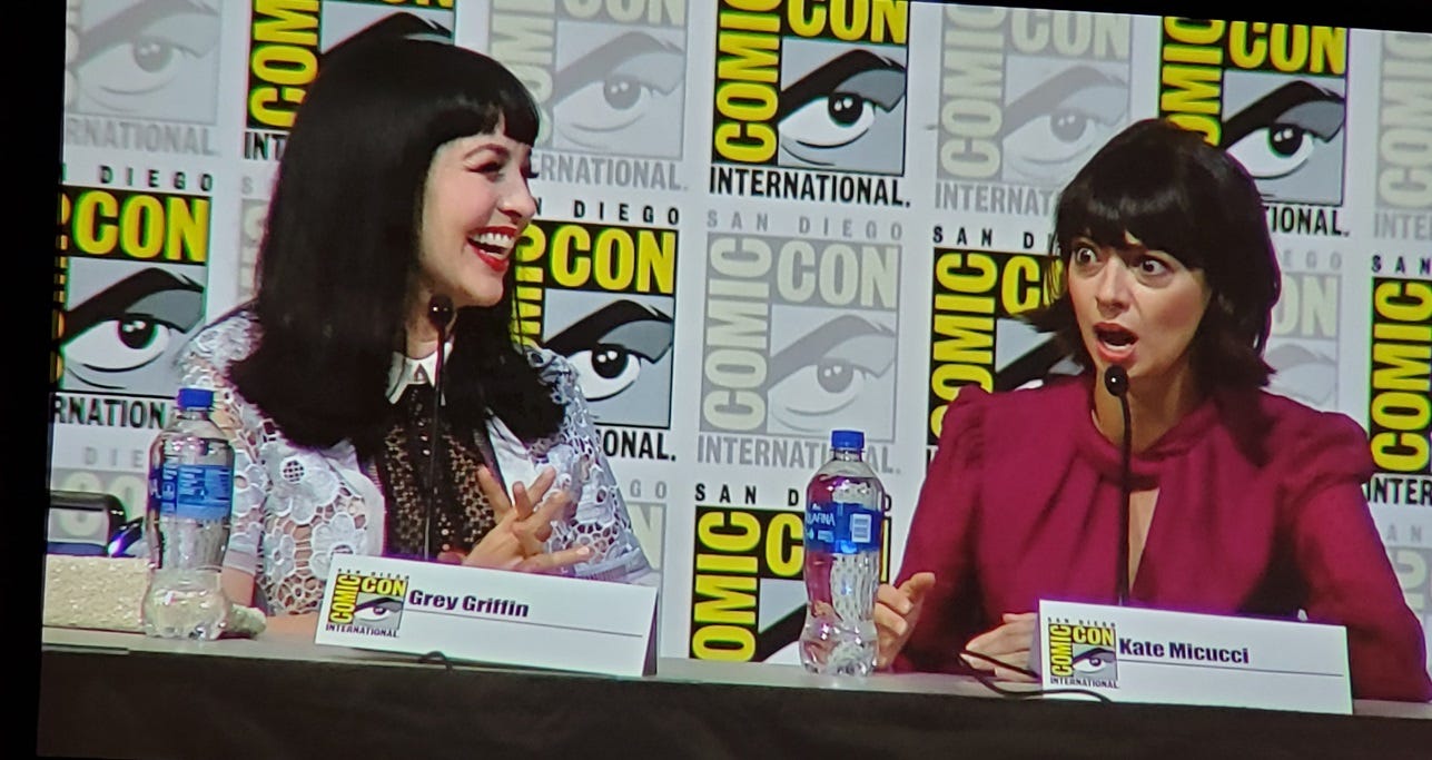 scooby doo cast kate micucci grey griffin comic con 2019