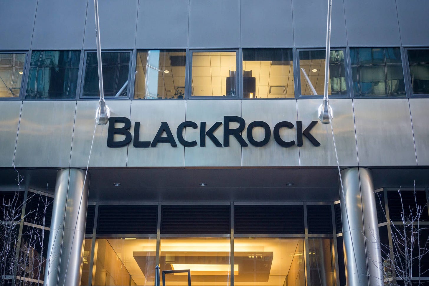 The New York headquarters of the BlackRock investment management firm (Shutterstock)