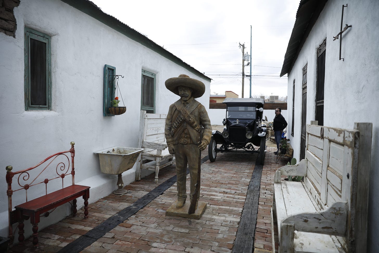 Guests get a peek at Pancho Villa 'stash house' in Downtown El Paso