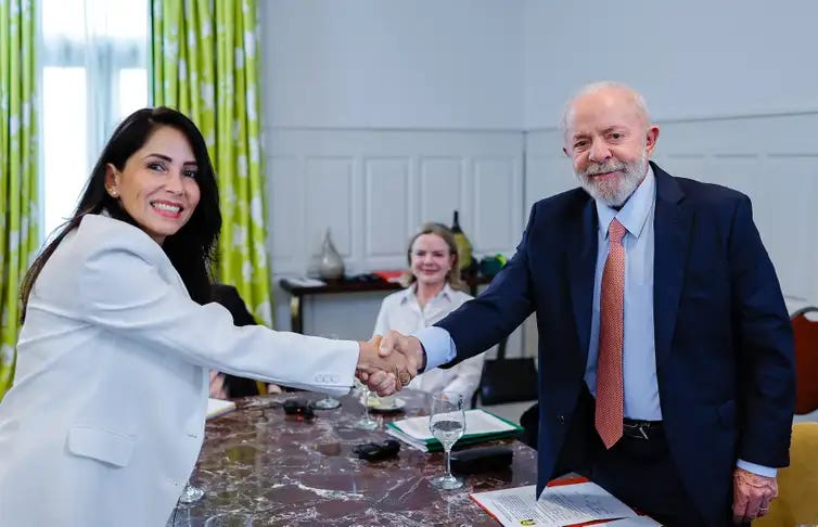 Presidente da República, Luiz Inácio Lula da Silva, durante reunião com Luisa Gonzáles, candidata a Presidência da República do Equador. Montevidéu - Uruguai. 

Foto: Ricardo Stuckert / PR