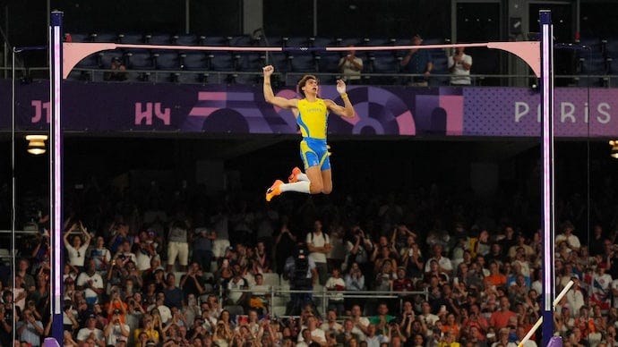 Paris 2024: Pole vaulter Mondo Duplantis raises the bar to break world ...