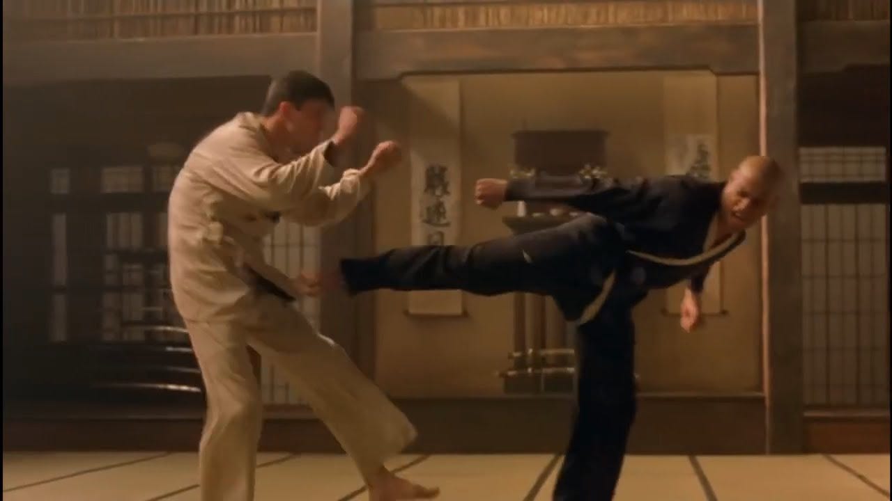 Battle scene Neo vs Morpheus...The Matrix - YouTube