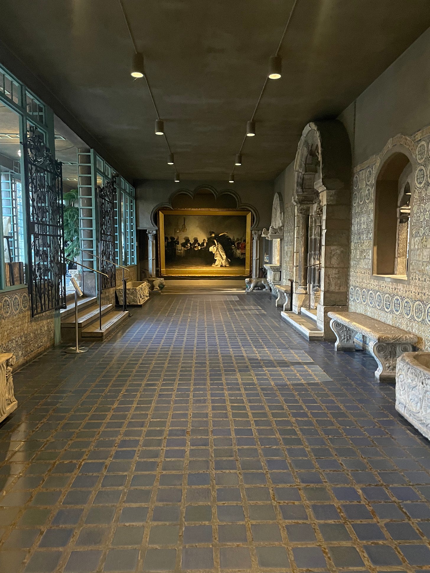 El Jaleo nestled within the Spanish Cloister in the Gardner