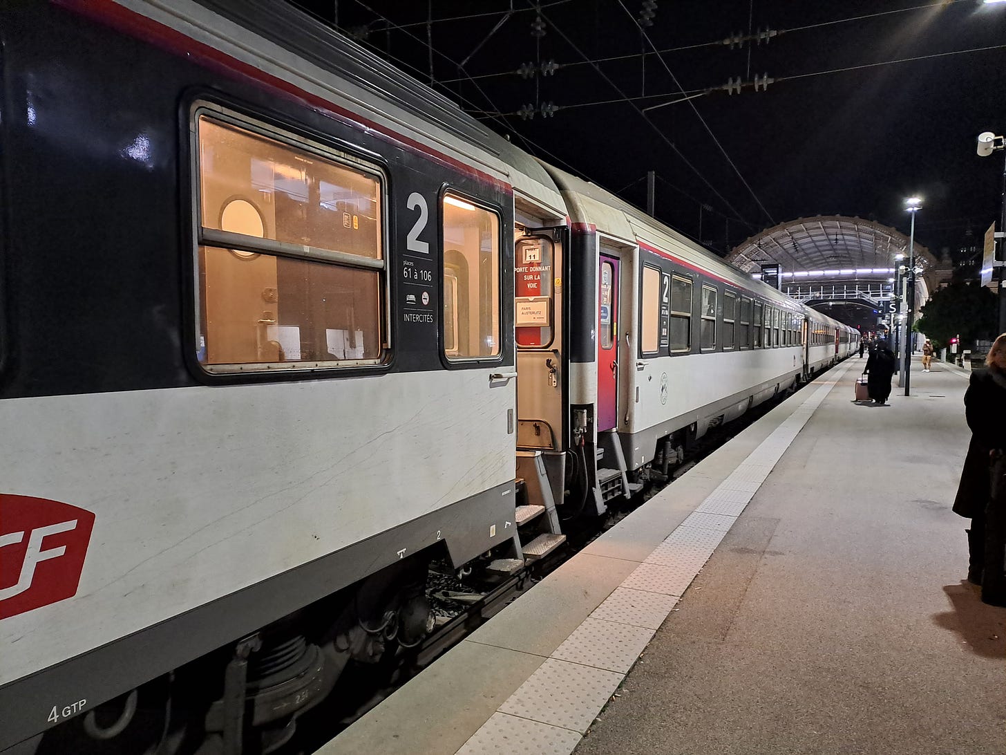 Night train Nice to Paris