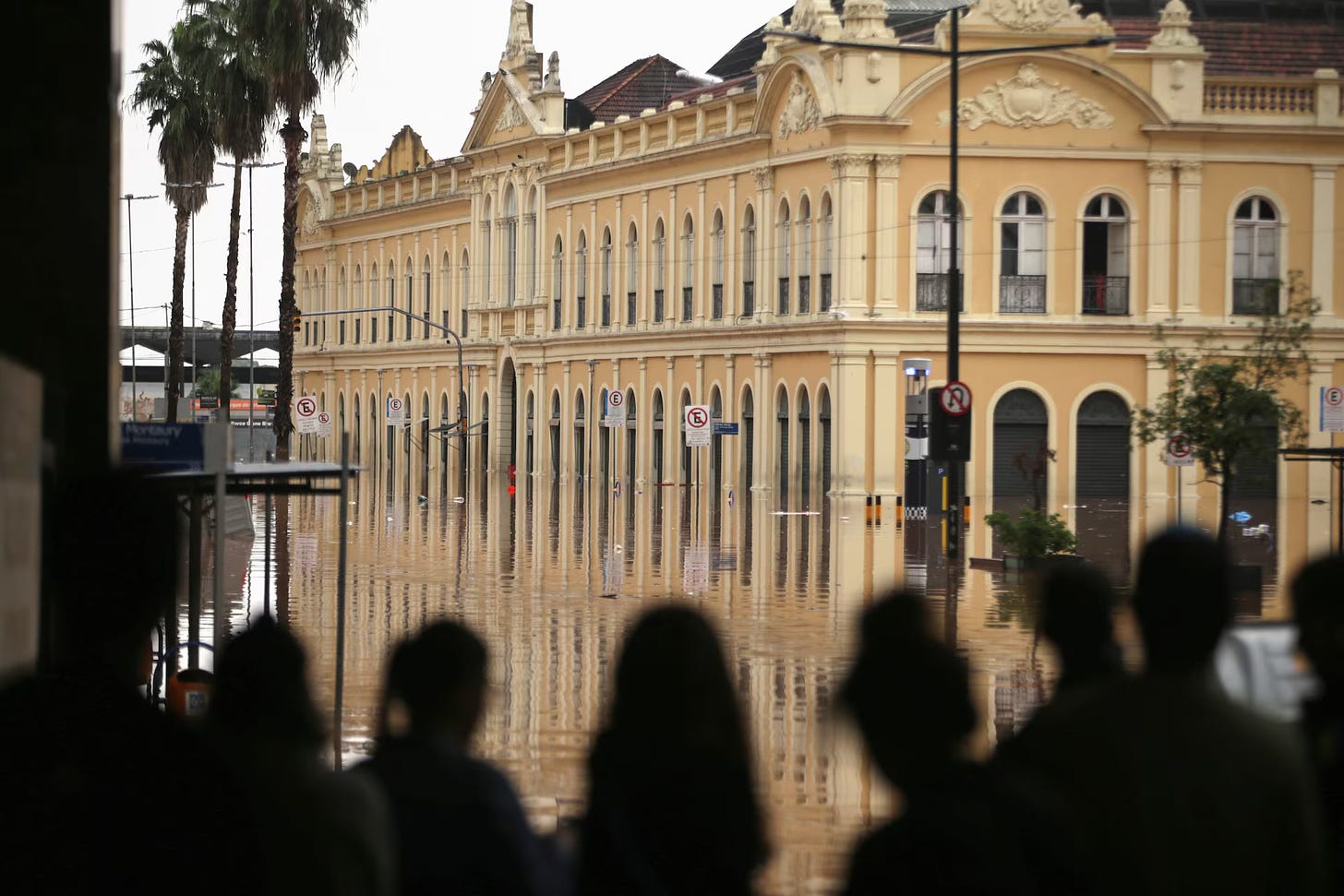 A view of the flooded Porto Alegre Public Market in Porto Alegre, in Rio Grande do Sul, Brazil, May 4. Photo: Renan Mattos/Reuters.