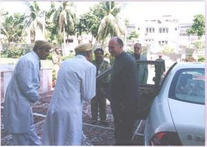 The Mukhi and Kamadia Sahib of the Pakistan Jamat humbly greet Imam Shah Karim al-Husayni Aga Khan IV. The Mukhi and Kamadia Sahib of the Pakistan Jamat humbly greet Imam Shah Karim al-Husayni Aga Khan IV.