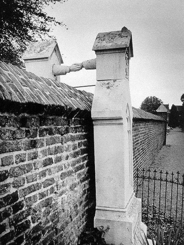 r/HistoryPorn - Graves of Catholic Noble Woman & her Protestant Husband who were not allowed burial together due to Religious & Political Segregation - Holland, 1888 - c.1980s [1920x2553]