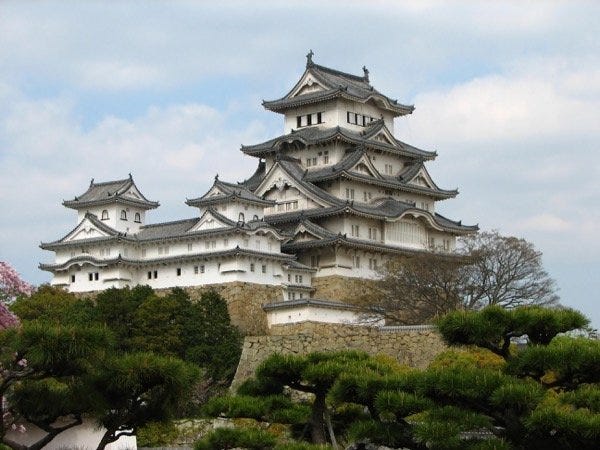 Photo credit: "Château de Himeji02" by Bernard Gagnon