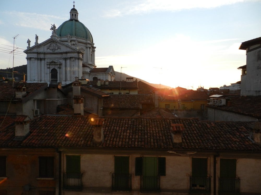 Morning in Brescia, over the Duomo roof