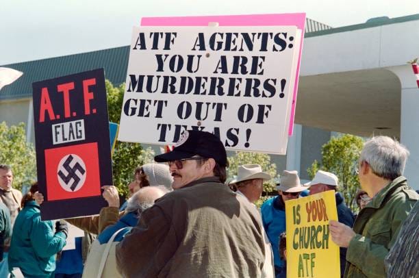 Members of Libertarian Party and Associated Conservatives of Texas demonstrate on March 13, 1993 against FBI and Bureau of Alcohol, Tobacco and...