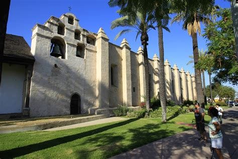 Mission San Gabriel Arcángel - Los Angeles Times