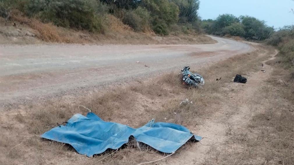 Tragedia en Lugones: encontraron muerto a un joven motociclista en un camino vecinal