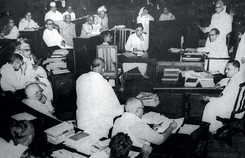 File:A Constituent Assembly of India meeting in 1950.jpg - Wikimedia Commons
