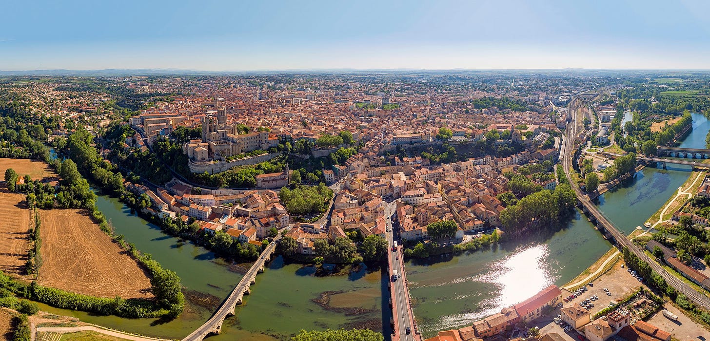 Aerial view of Béziers