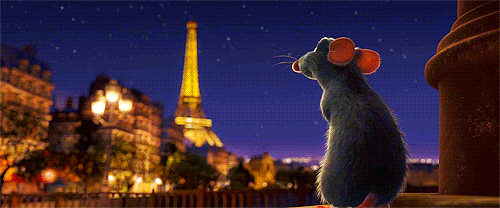 Morceau du film Ratatouille en gif où l'on voit Rémy s'extasier sur Paris.