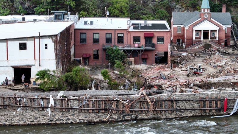 SpaceX Engineer In North Carolina Has Dire Warning: Biden-Harris’ FEMA “Actively Blocking Shipments” For Relief 